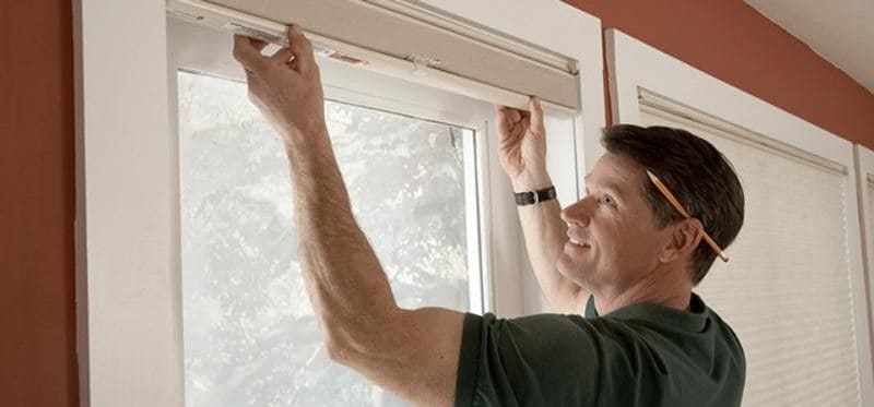 Как правильно установить жалюзи на пластиковые окна